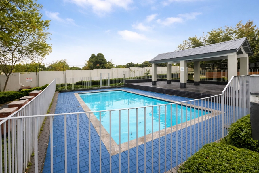 1 Bedroom Property for Sale in Chartwell Gauteng