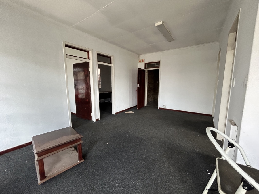 To Let Commercial Property for Rent in Jet Park Gauteng