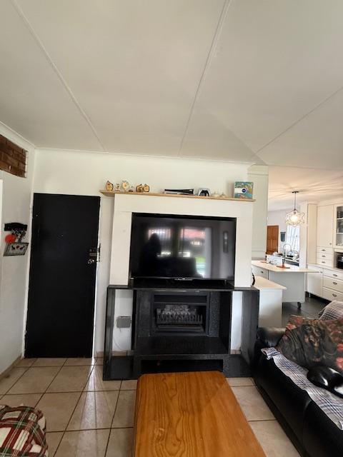 3 Bedroom Property for Sale in Crystal Park Gauteng