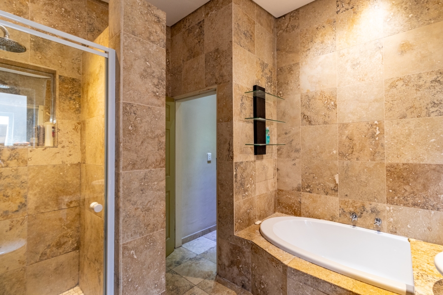 To Let 4 Bedroom Property for Rent in Willow Acres Gauteng