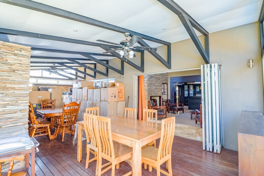 To Let 4 Bedroom Property for Rent in Willow Acres Gauteng