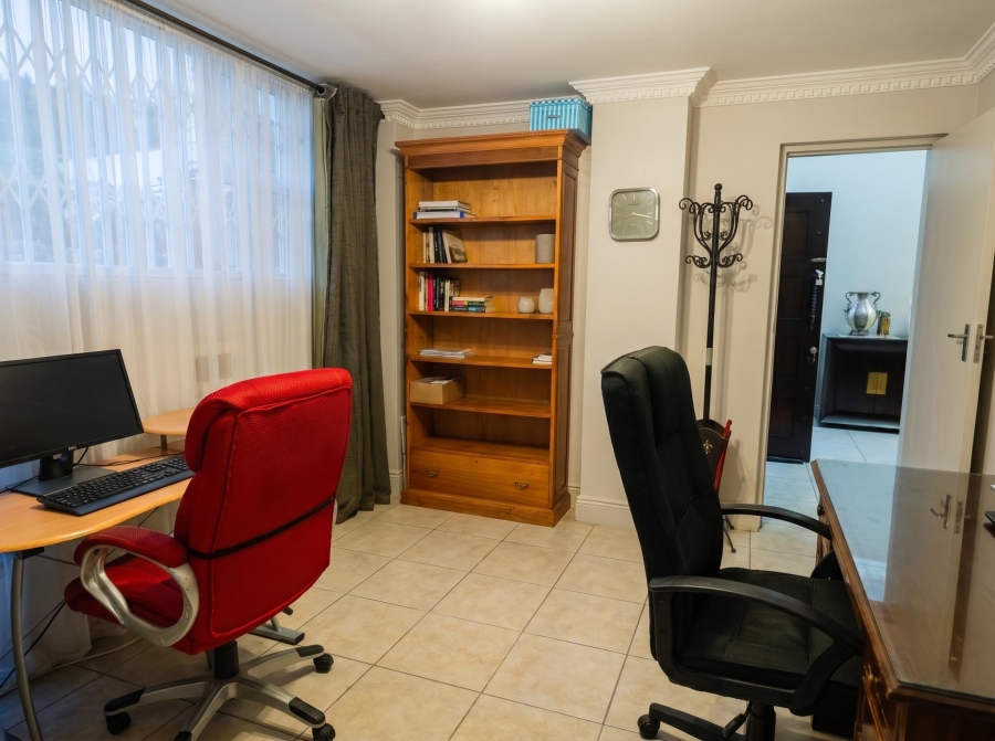 4 Bedroom Property for Sale in Linmeyer Gauteng
