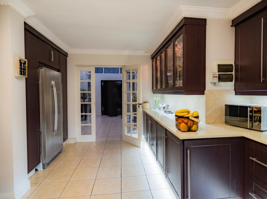 4 Bedroom Property for Sale in Linmeyer Gauteng