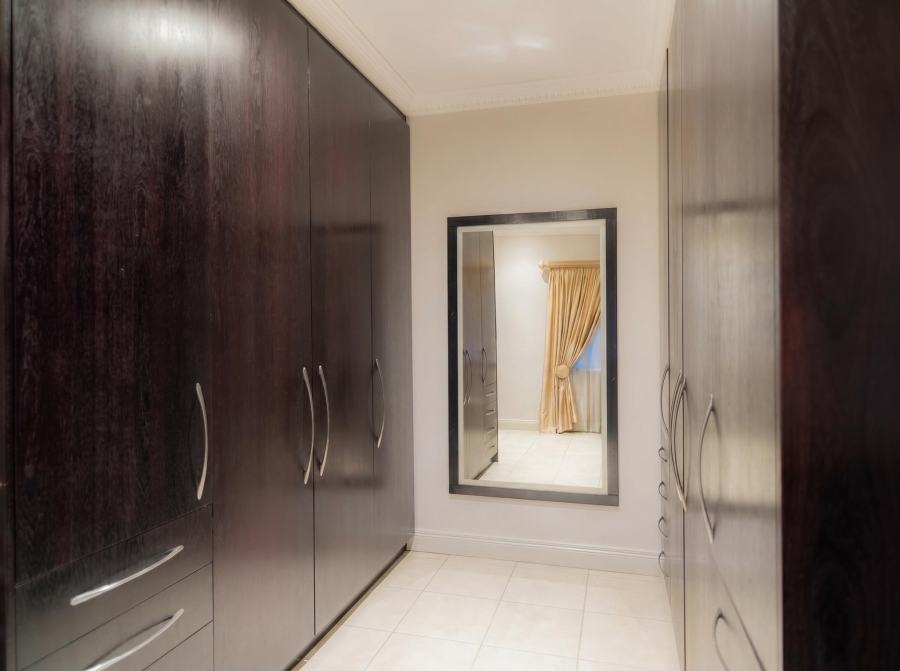 4 Bedroom Property for Sale in Linmeyer Gauteng