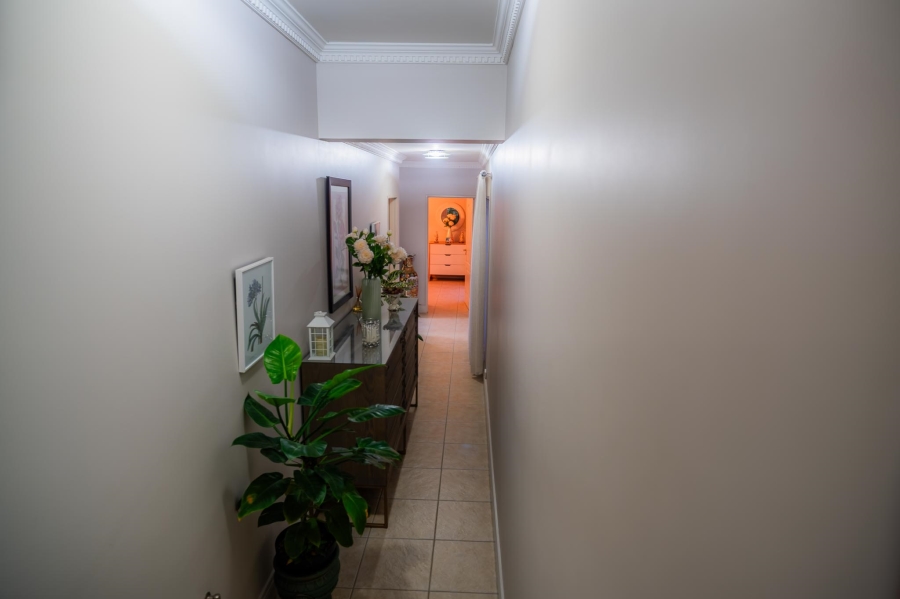 4 Bedroom Property for Sale in Linmeyer Gauteng