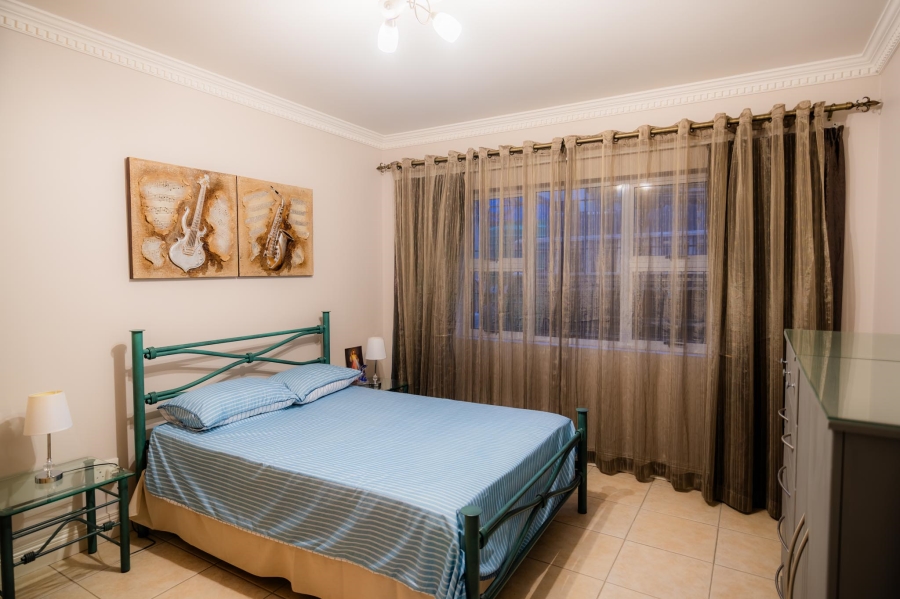 4 Bedroom Property for Sale in Linmeyer Gauteng
