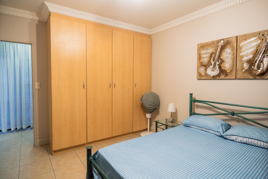 4 Bedroom Property for Sale in Linmeyer Gauteng