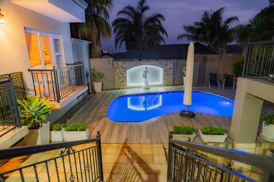 4 Bedroom Property for Sale in Linmeyer Gauteng