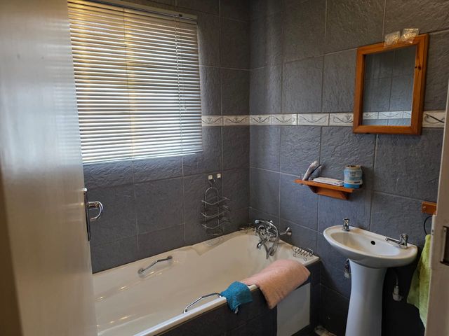 To Let 3 Bedroom Property for Rent in Klippoortje Gauteng