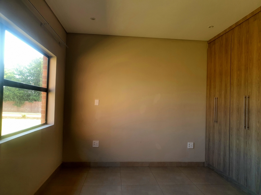 To Let 2 Bedroom Property for Rent in Raslouw Gauteng