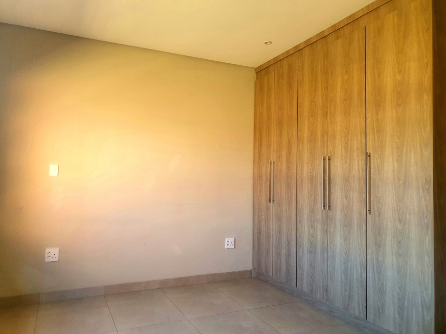 To Let 2 Bedroom Property for Rent in Raslouw Gauteng