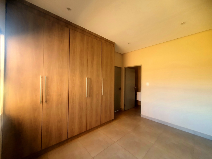 To Let 2 Bedroom Property for Rent in Raslouw Gauteng