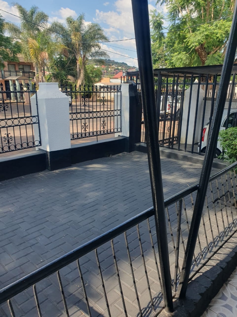 3 Bedroom Property for Sale in Laudium Gauteng