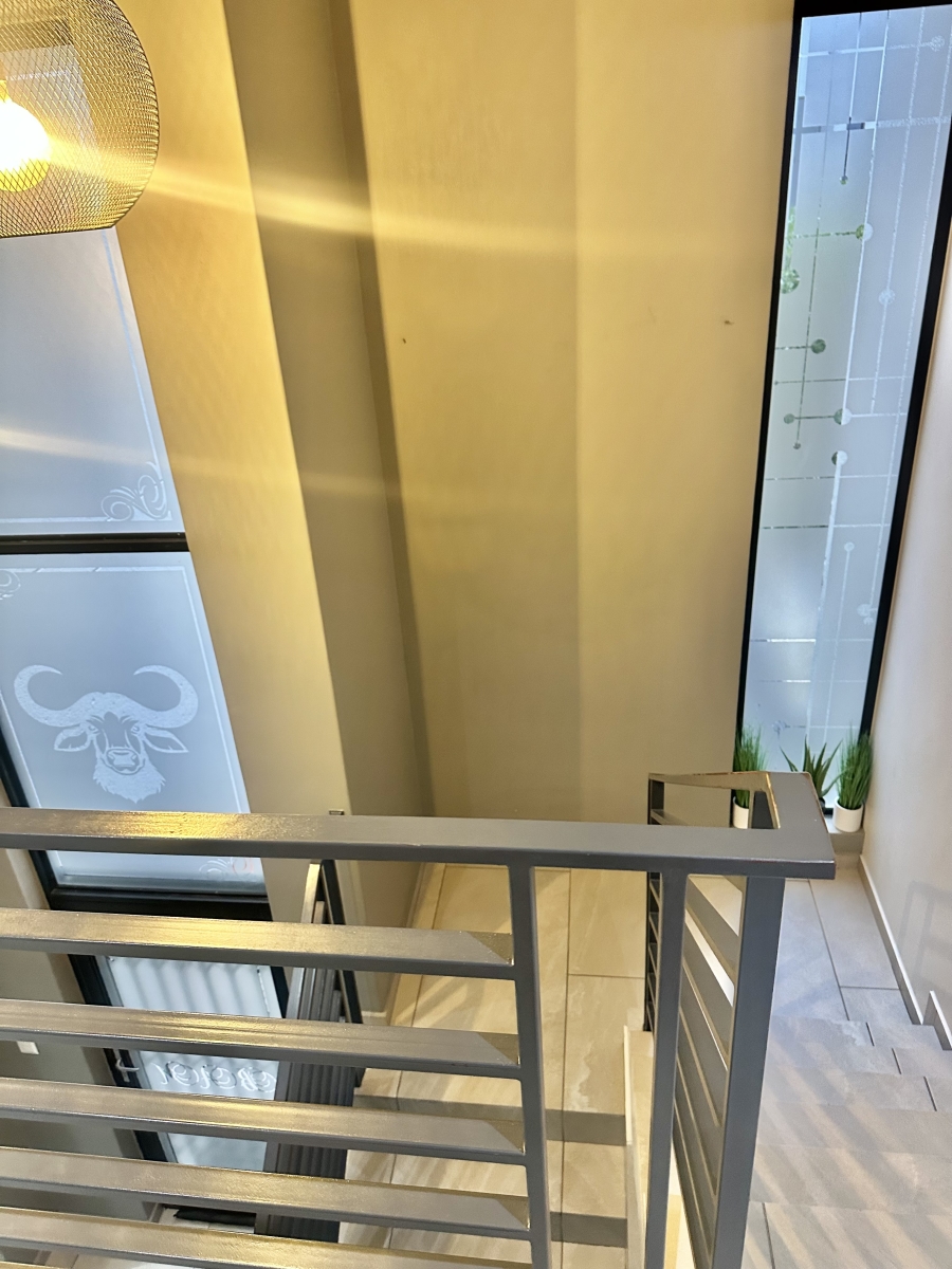 4 Bedroom Property for Sale in Crowthorne AH Gauteng