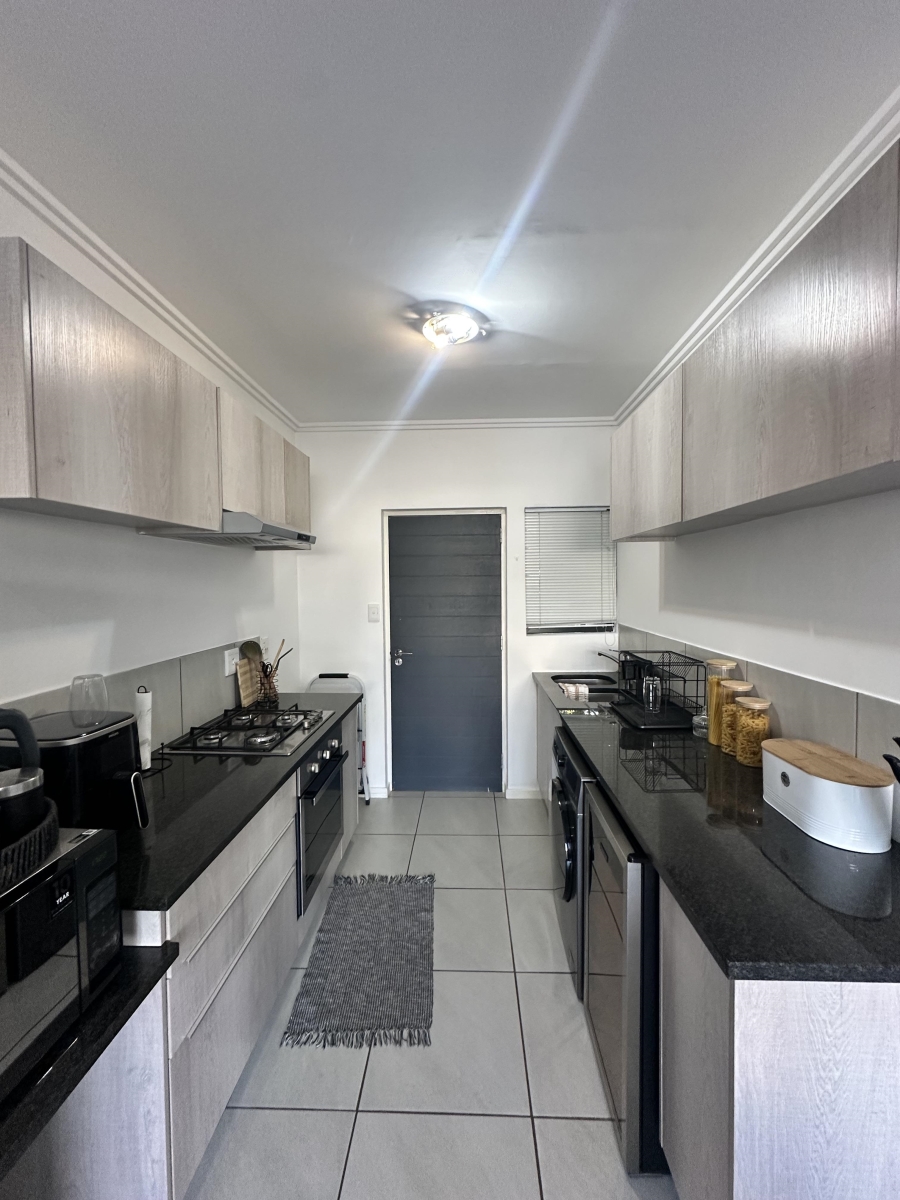 1 Bedroom Property for Sale in Lonehill Gauteng