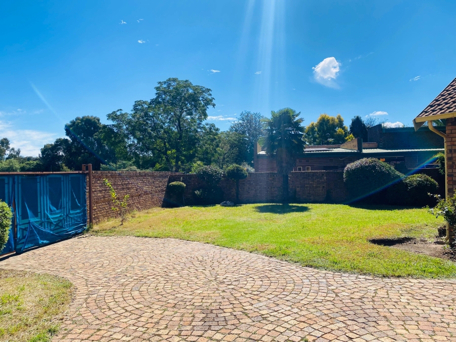 3 Bedroom Property for Sale in Crystal Park Gauteng