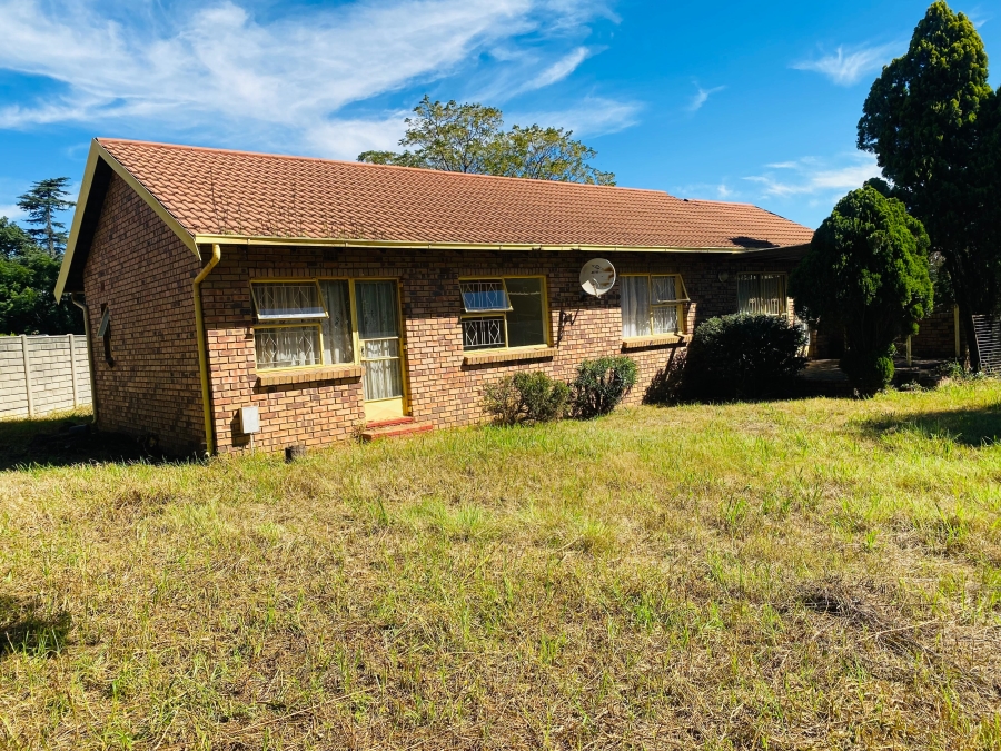 3 Bedroom Property for Sale in Crystal Park Gauteng