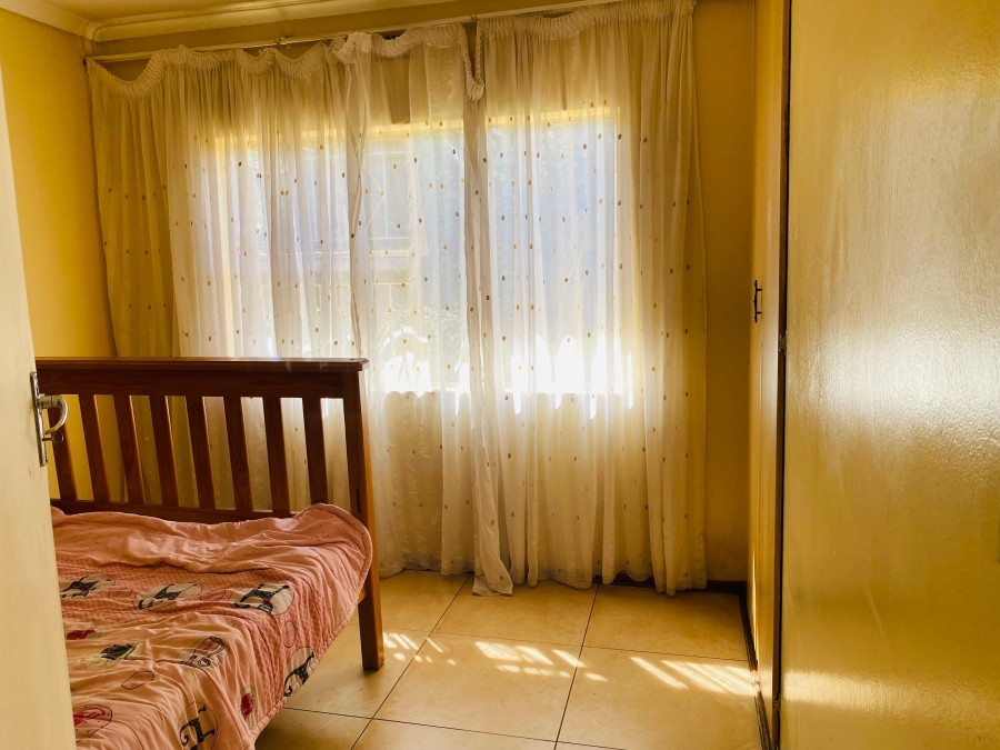 3 Bedroom Property for Sale in Crystal Park Gauteng