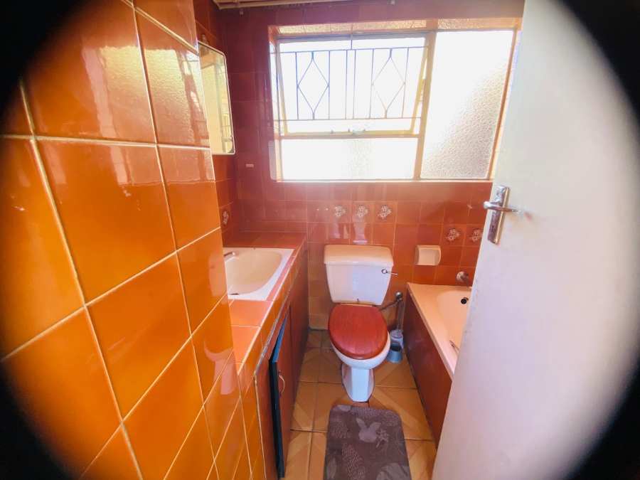 3 Bedroom Property for Sale in Crystal Park Gauteng