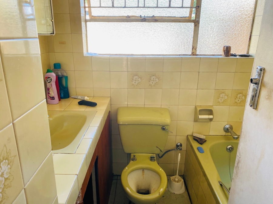 3 Bedroom Property for Sale in Crystal Park Gauteng