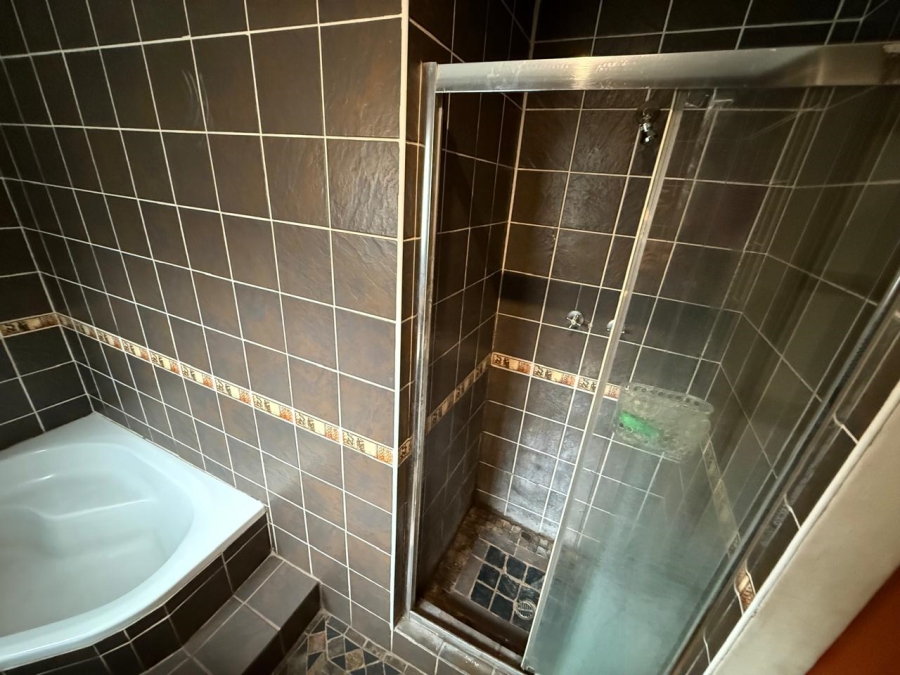 2 Bedroom Property for Sale in Reigerpark Gauteng