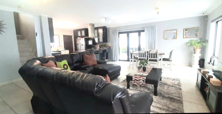 3 Bedroom Property for Sale in Norton Park Gauteng