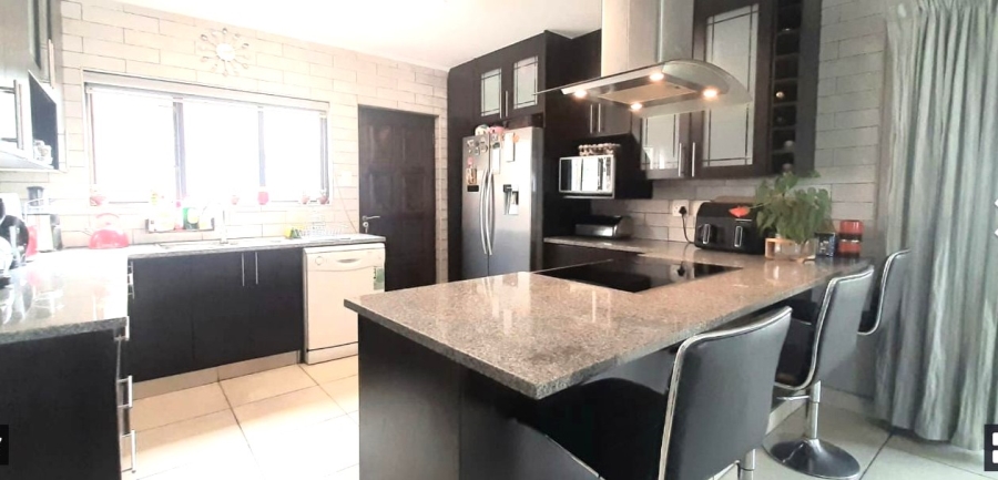 3 Bedroom Property for Sale in Norton Park Gauteng