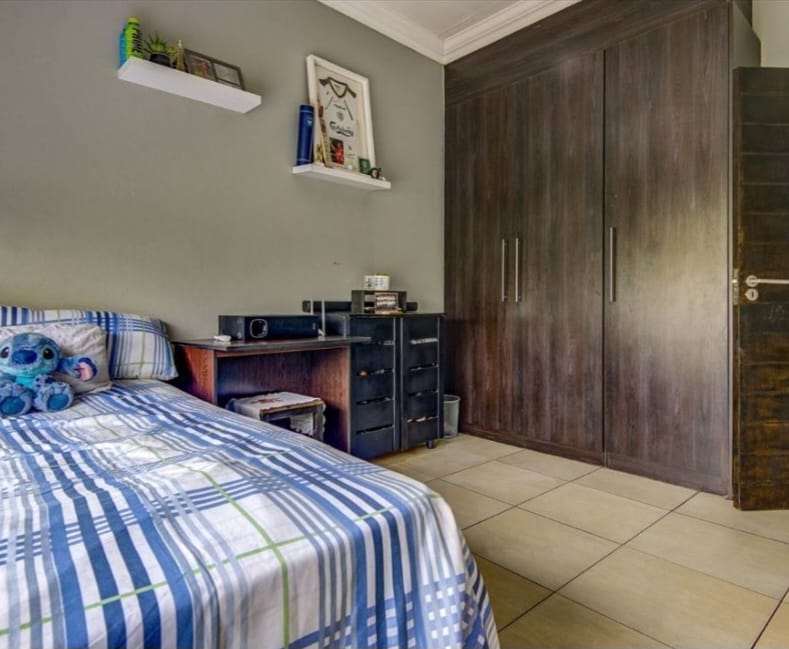 3 Bedroom Property for Sale in Norton Park Gauteng