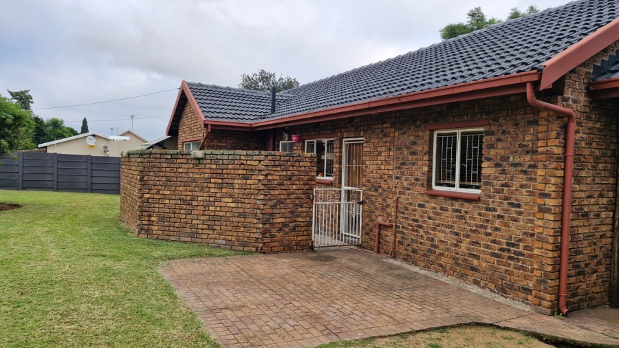 3 Bedroom Property for Sale in Norkem Park Gauteng