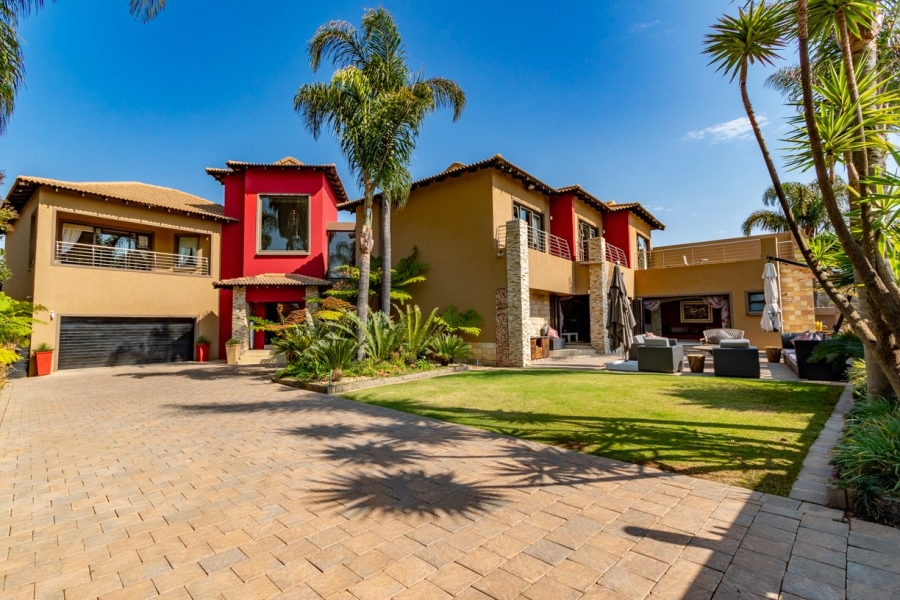 6 Bedroom Property for Sale in Sunward Park Gauteng