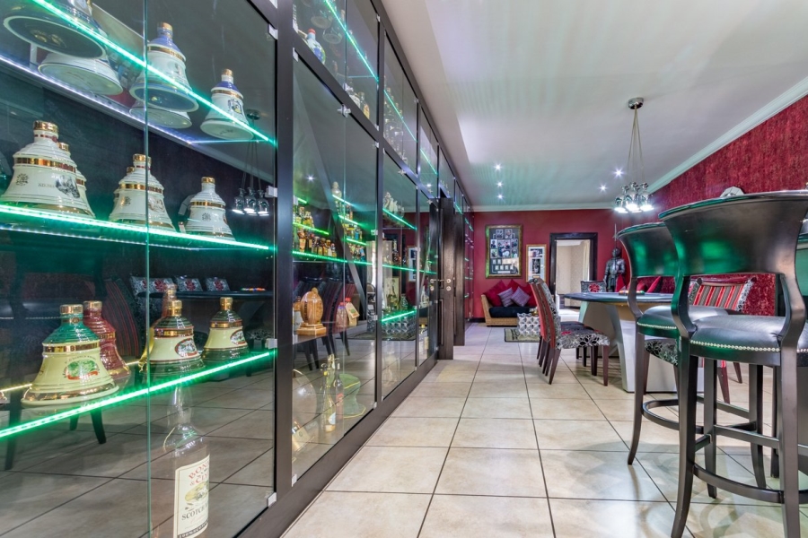 6 Bedroom Property for Sale in Sunward Park Gauteng