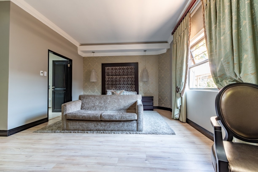 6 Bedroom Property for Sale in Sunward Park Gauteng