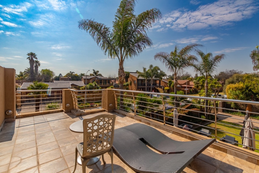 6 Bedroom Property for Sale in Sunward Park Gauteng