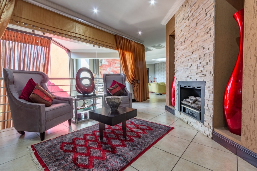 6 Bedroom Property for Sale in Sunward Park Gauteng