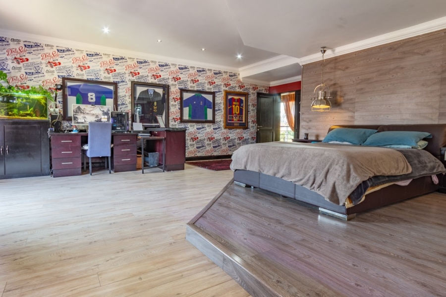 6 Bedroom Property for Sale in Sunward Park Gauteng