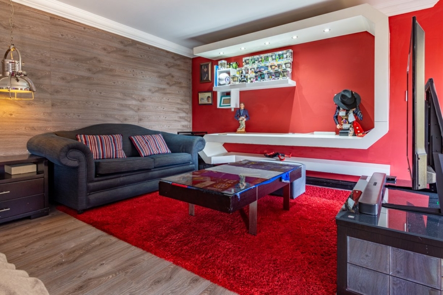 6 Bedroom Property for Sale in Sunward Park Gauteng