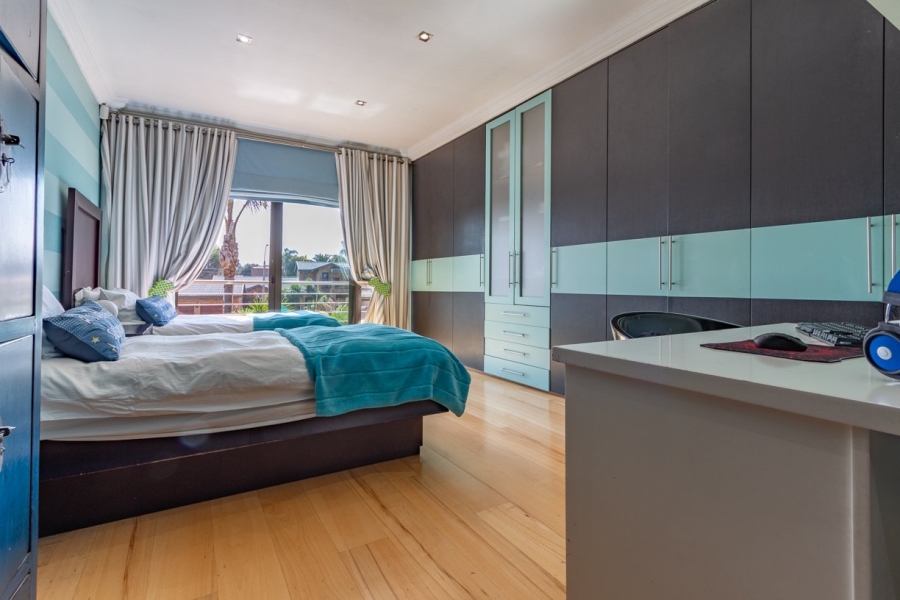6 Bedroom Property for Sale in Sunward Park Gauteng