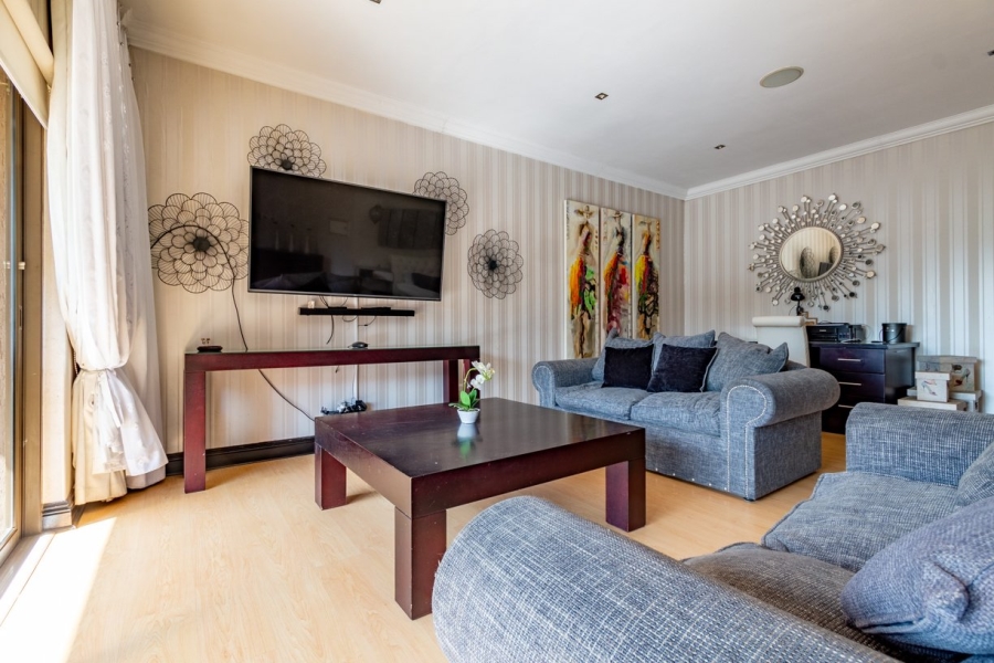 6 Bedroom Property for Sale in Sunward Park Gauteng