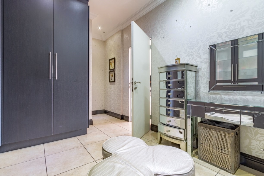 6 Bedroom Property for Sale in Sunward Park Gauteng