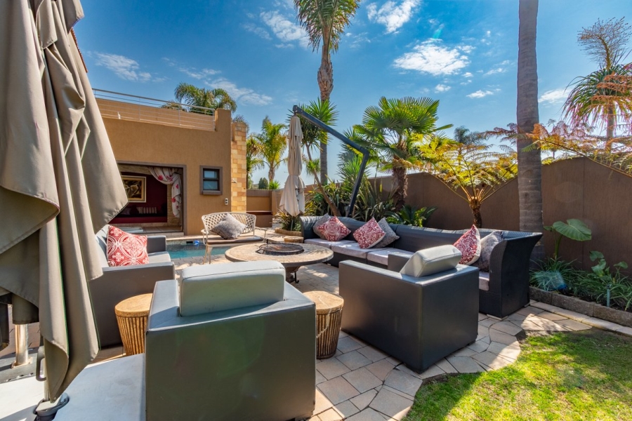 6 Bedroom Property for Sale in Sunward Park Gauteng