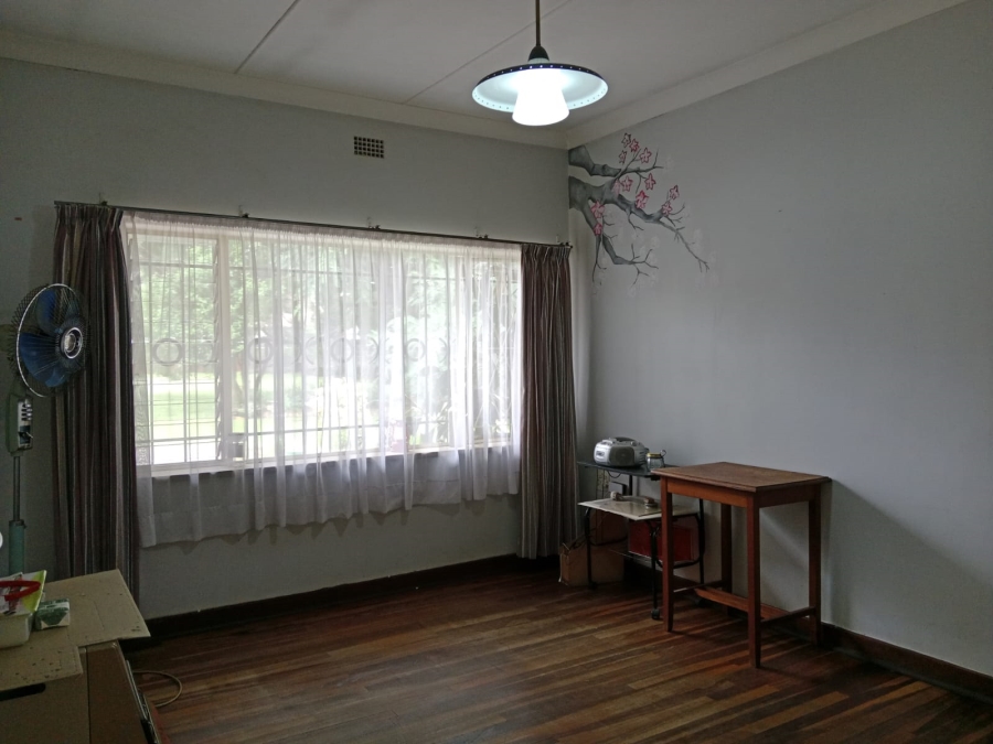 To Let 3 Bedroom Property for Rent in Malvern East Gauteng