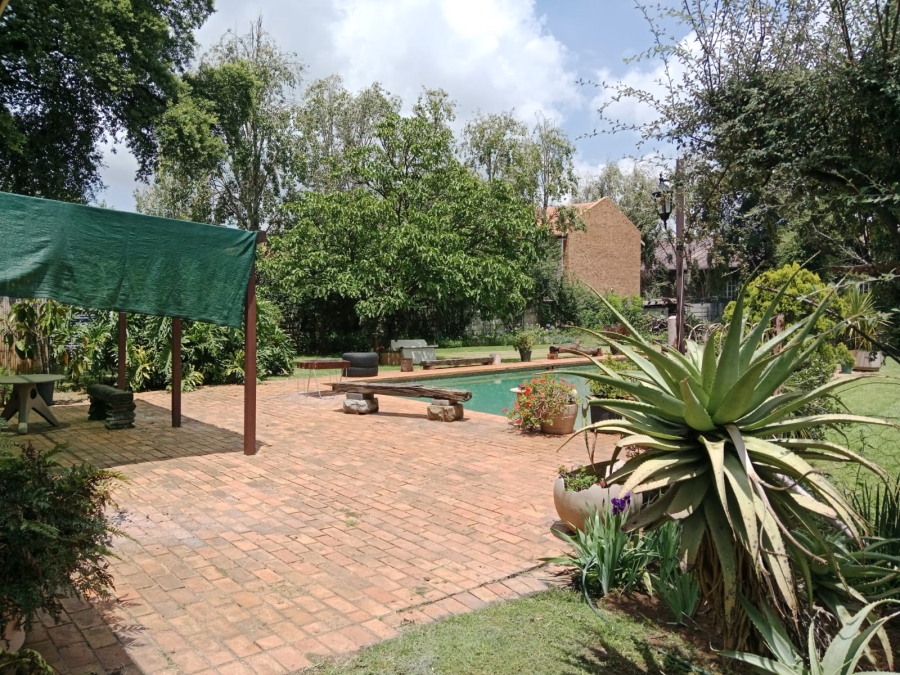 To Let 3 Bedroom Property for Rent in Malvern East Gauteng