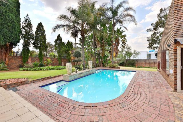 3 Bedroom Property for Sale in Bryanston Gauteng