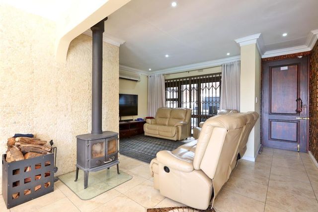 3 Bedroom Property for Sale in Bryanston Gauteng