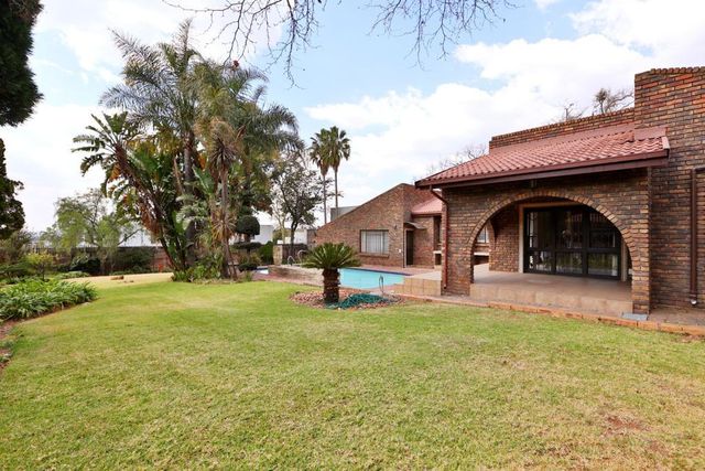 3 Bedroom Property for Sale in Bryanston Gauteng