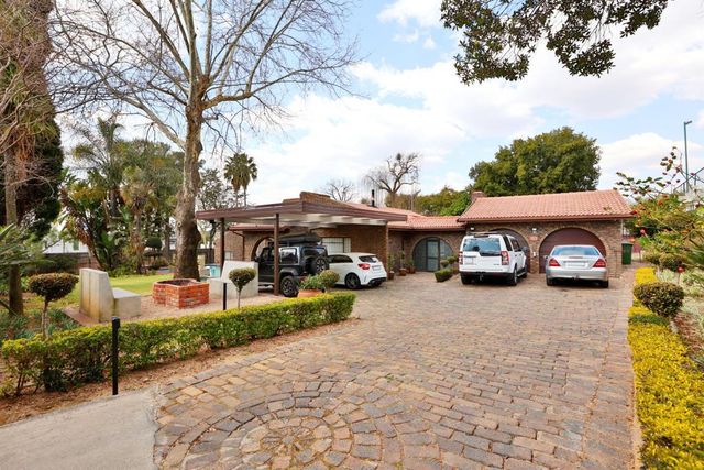 3 Bedroom Property for Sale in Bryanston Gauteng