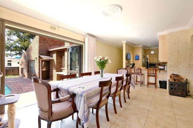 3 Bedroom Property for Sale in Bryanston Gauteng