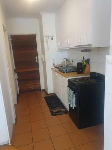 To Let 1 Bedroom Property for Rent in Melville Gauteng