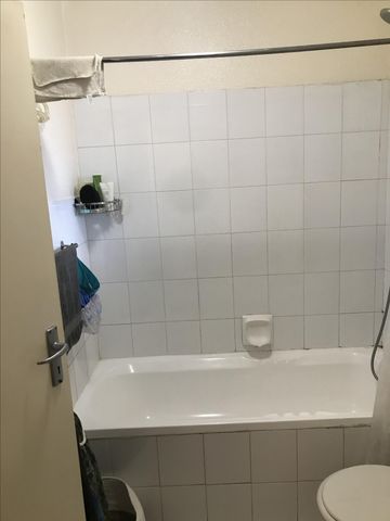 To Let 1 Bedroom Property for Rent in Melville Gauteng