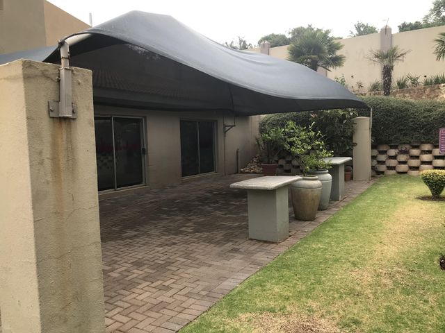To Let 1 Bedroom Property for Rent in Melville Gauteng